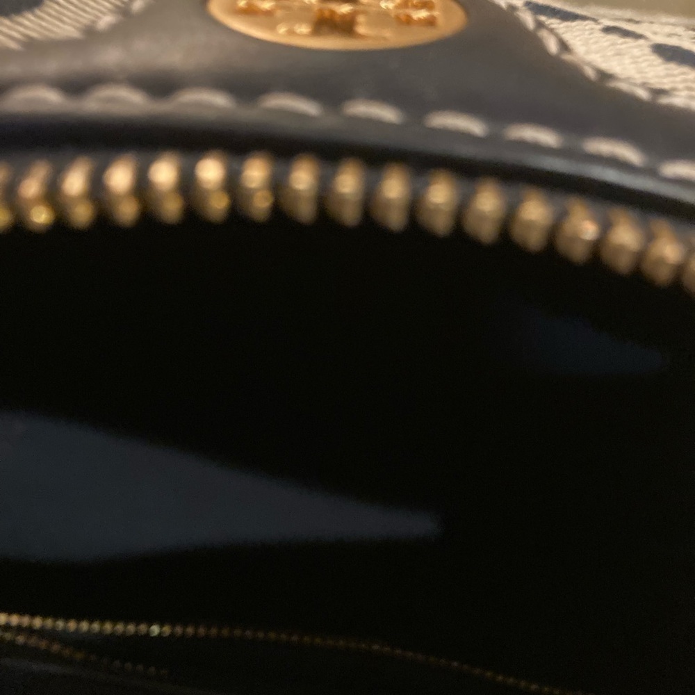 Tory Burch Tory Navy T Logo Monogram Jacquard Barrel Bag- $498 Sold Out!! - Picture 10 of 10